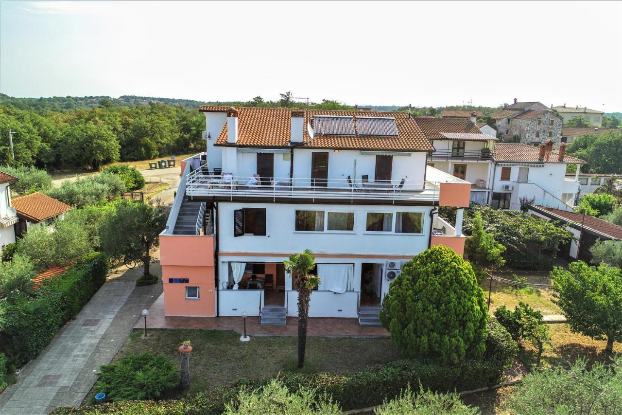 Apartments & Rooms Villa Adamovic Umag Kültér fotó